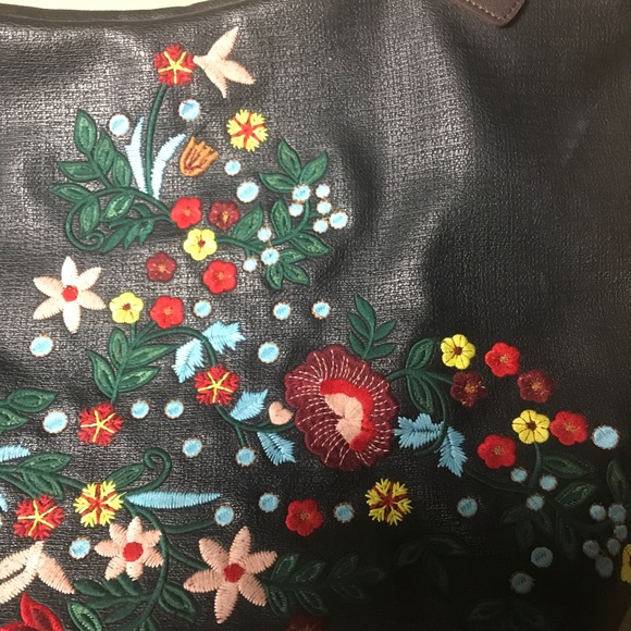Large Faux Leather Embroidered Mexican Bag - Picture 3 of 5
